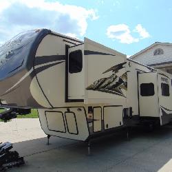 2015 Keystone Montana Mountaineer Camper