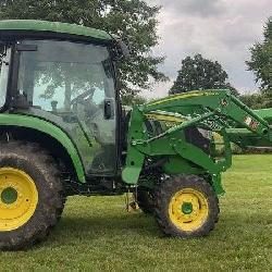 2022 John Deere 3033 R w/ Bucket & Quick Hitch 