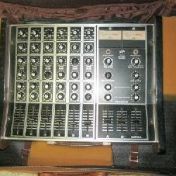 PEAVY 600 STEREO MIXER