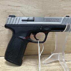 ID# 5822 SMITH & WESSON Model SD40 VE Pistol 40 S&