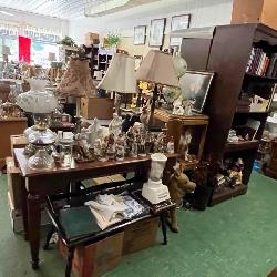 Complete Antique Store Liquidation to ONE bidder!  Meares Property Advisors, Inc