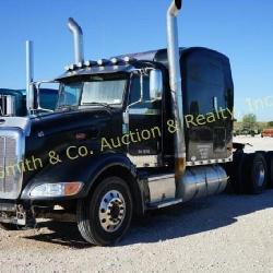 2009 Peterbilt Truck Tractor with Sleeper