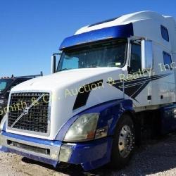 2007 Volvo Semi Truck Tractor 70