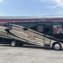 2016 Holiday Rambler vacationer 34st 18,000 miles