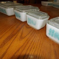 Pyrex Amish Butterprint Turquoise refrig dishes