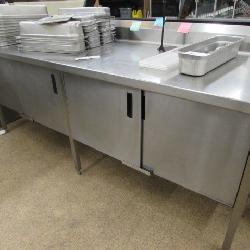 8FT STAINLESS STEEL CABINET