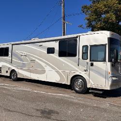 37’ 2006 Freightliner Journey SE XCS Chassis motor home 