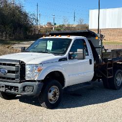 UM# 1248 2015 Ford F350 4X4 Dump Truck- 35K Miles