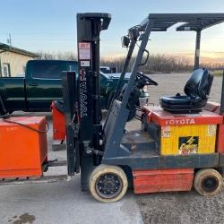 Toyota Elec. Forklift 5FBCU15 36v 2850lb Cap, Runs