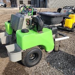 Steel Green BG52 Stand on Spreader / sprayer