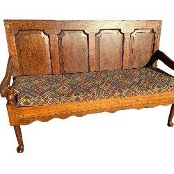 ANTIQUE 18TH CENT. PEGGED OAK QUEEN ANNE SETTLE