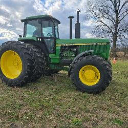 John Deere 4850 Tractor