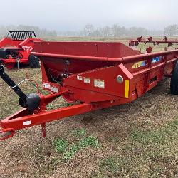 New Holland 165 Manure Spreader