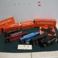 LIONEL TRAIN INCLUDES