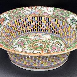 Chinese Famille Rose Reticulated Chestnut Basket