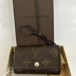 Louis Vuitton 6 Key Multicles Holder