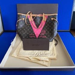 Louis Vuitton Monogram V Neverfull