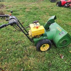 John Deere 826  snow blower runs.