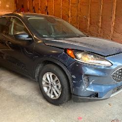 Lot #1 - 2020 Ford Escape