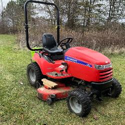 Lot #4 - Simplicity Tractor 4X4 Legacy