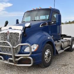 2017 Kenworth T680, 658,454 Miles, Automatic trans, Cummins ISX15 diesel engine, 