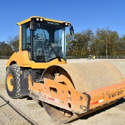 2015 Volvo SD115, Single drum vibratory roller, 7FT wide, Frequency selector,