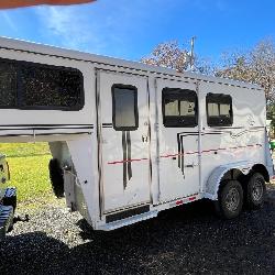 Circle C Gooseneck 2 Horse Slant Trailer