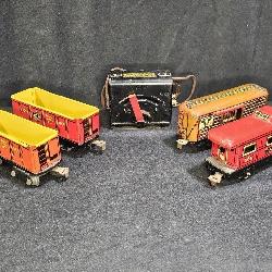 VTG Lionel Marx O Gauge Train Cars & Transformer