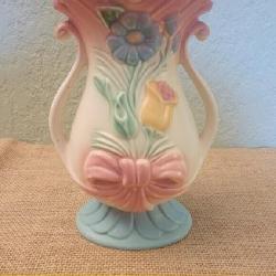 Hull Pottery Bowknot Vase B-7, 8 1/2