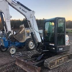 BOBCAT E42 EXCAVATOR