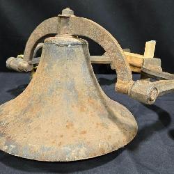 Vintage Cast Iron Schoolhouse Church Dinner Bell