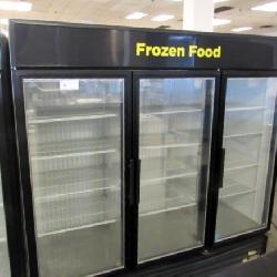 TRUE GDM-72F-LD SELF-CONTAINED 3-DOOR FREEZER