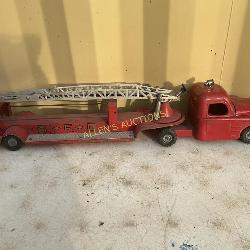 EARLY TOY FIRETRUCK