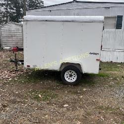 ENCLOSED TRAILER