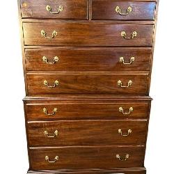 HENKEL HARRIS SOLID MAHOGANY 8 DRAWER CHEST ON