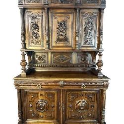 WALNUT HEAVY CARVED CONTINENTAL COURT CUPBOARD