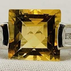 14KT WHITE GOLD 3.00CT CITRINE & .08CT RING