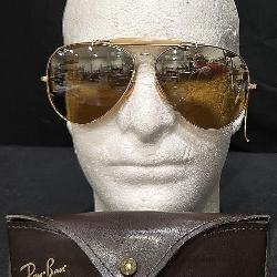 Pair of Vintage Ray Ban Sunglasses w Case