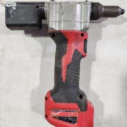 Milwaukee 12v Rivet tool