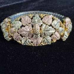 Large 10K Black Hills Gold bracelet Weighs 20g