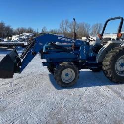 1996 Ford New Holland 2120 MFWD, Woods 195 Loader