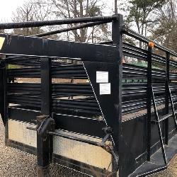 24’ RAWHIDE GOOSENECK LIVESTOCK TRAILER