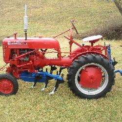 1949 FARMALL W/CULTIVATORS  S/N - 82269,