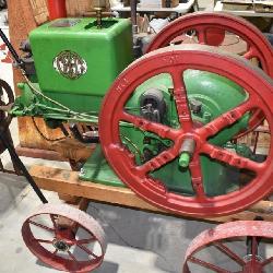 6hp International Harvester M Engine