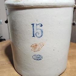 Redwing 15 gallon crock