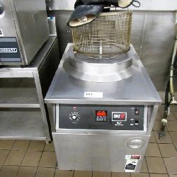 BKI BLF AUTO-LIFT FRYER WITH FILTER