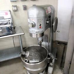 HOBART L800 2HP 80-QUART MIXER W/BOWL, WHIP, PADDLE 208V/3PH