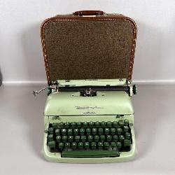 Remington miracle tab quiet-riter typewriter >