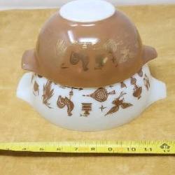 Vintage Pyrex Early American Cinderella Set of 2