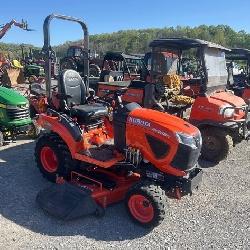 KUBOTA B2680 4X4 TRACTOR WITH MOWER